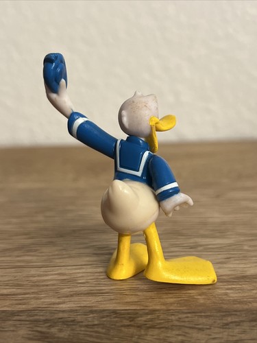 DONALD DUCK DISNEY 2” ACTION FIGURE PLASTIC TOY (PRE-OWNED) - Picture 7 of 12