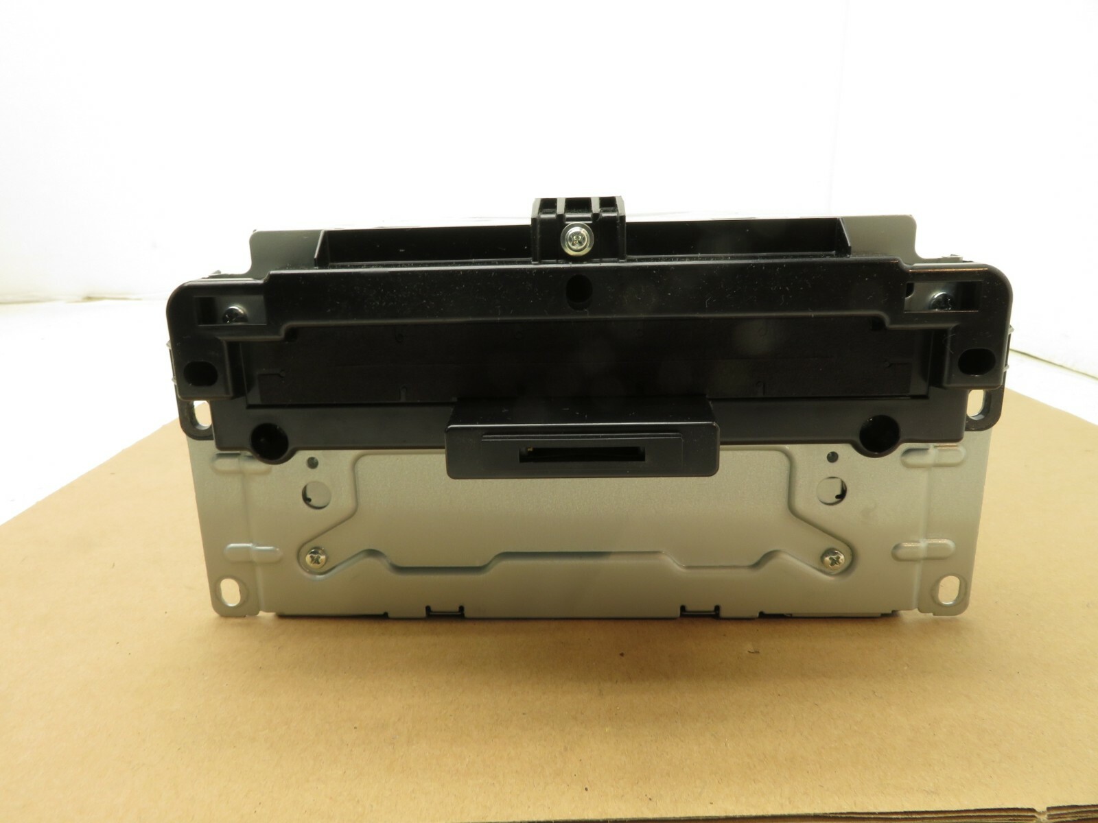 2014-2017 MASERATI GHIBLI SQ4 DASHBOARD CENTER AM FM AUDIO PLAYER RECEIVER OEM