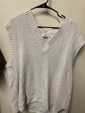 Womens M Beige Solid Knit V-Neck Sleeveless Pullover Sweater Vest