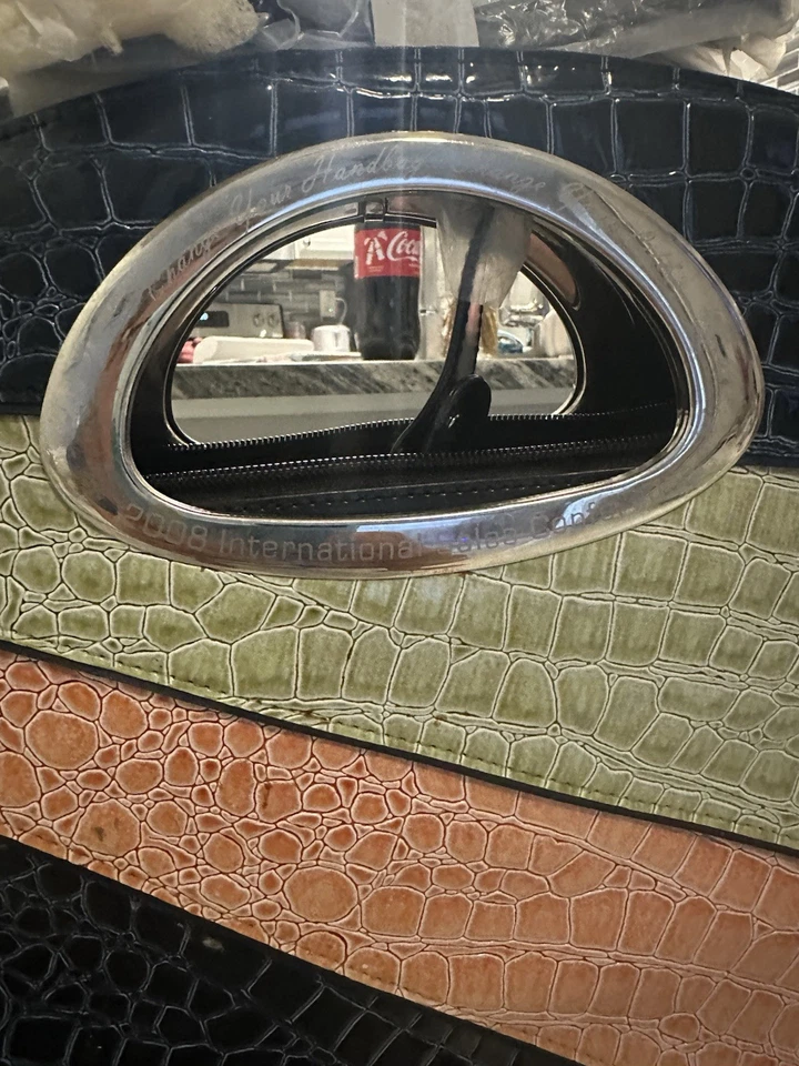 Bolso Beijo Couture “Founders Edition” verde naranja azul imitación cocodrilo  Foto 3 de 4