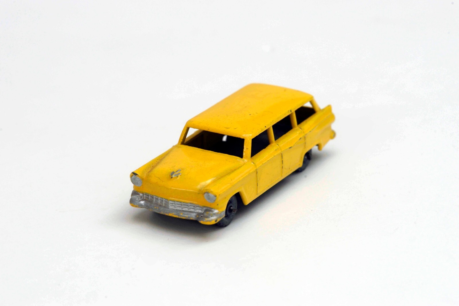 Matchbox 31a, Ford Station Wagon - Free Price Guide & Review