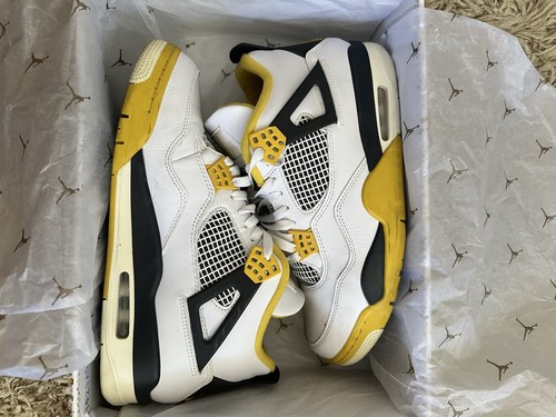 Jordan 4 Vivid Sulfur Sz 12 (10.5 M)