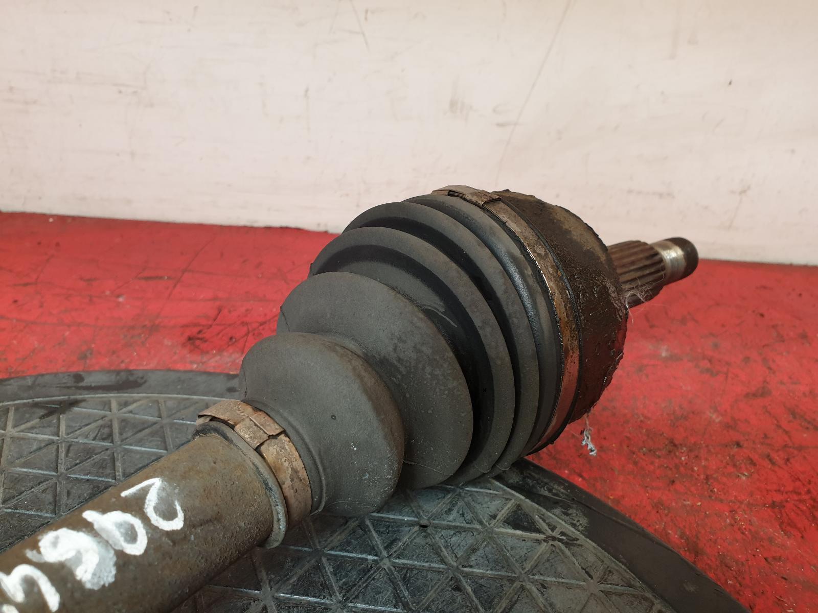 Renault MEGANE 3 08-16 N/s Passenger Driveshaft 391013387R 