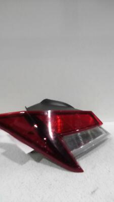 Used Left Outer Tail Light Assembly fits: 2021 Hyundai Elantra US built incandes