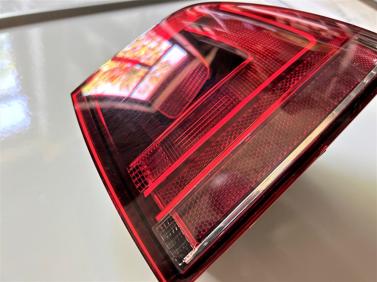2015 - 2017 Volkswagen Golf Rear Right Side Tail Light Lamp OEM