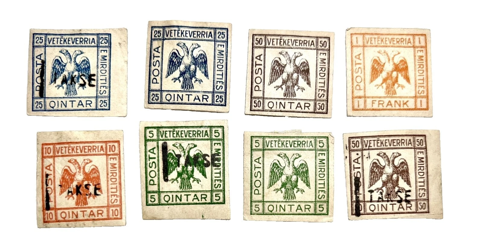 Franqueo con bisagras de menta sellos de Albania