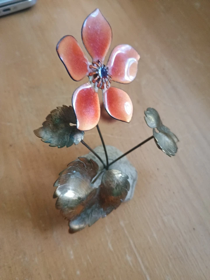 Vintage BOVANO of Cheshire Enamel  Flower. Approximately 5 In Tall. Beautiful!  - Image 3 of 4