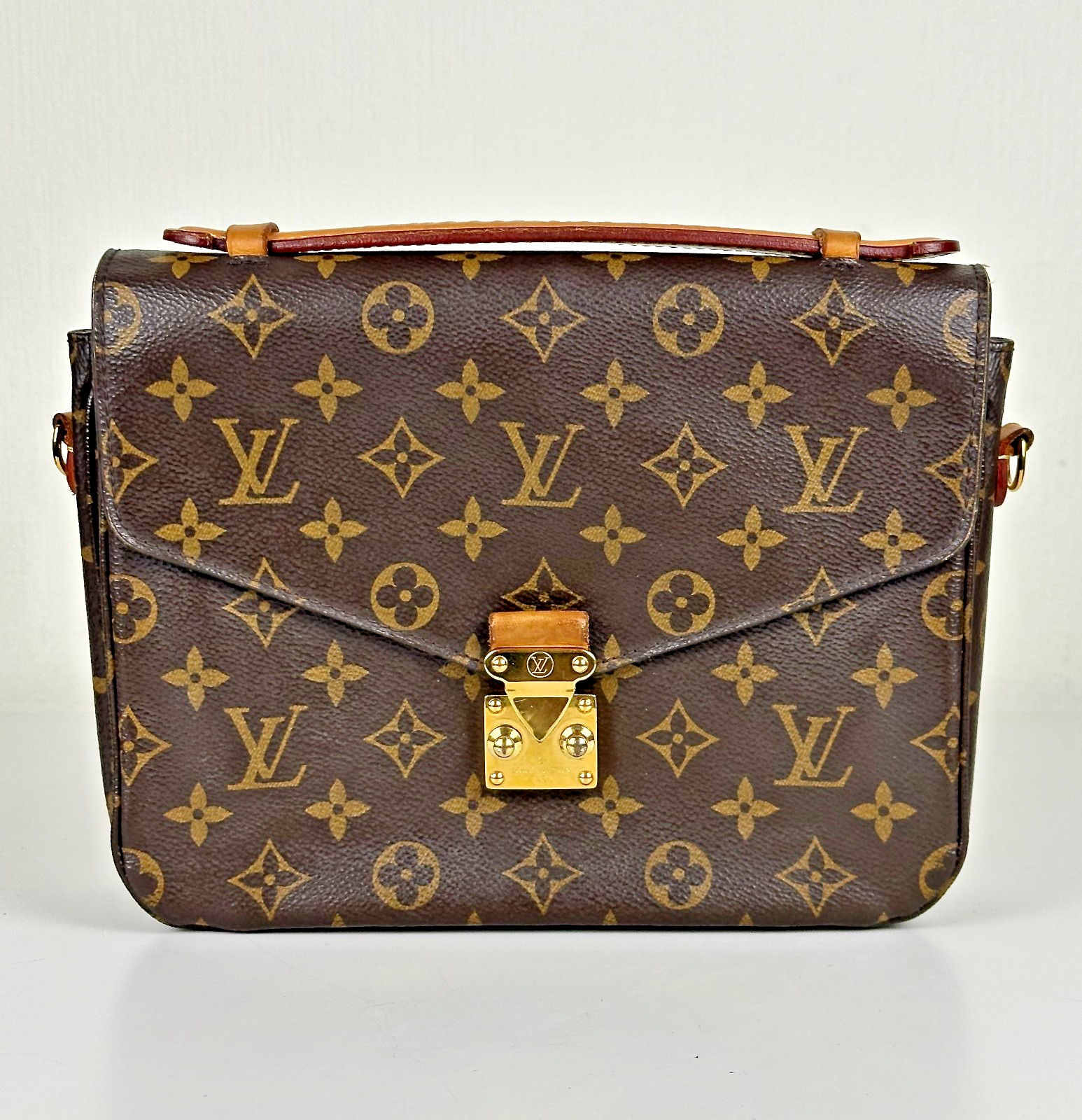 Louis Vuitton Pochette Métis Shoulder Bag Brown Canvas