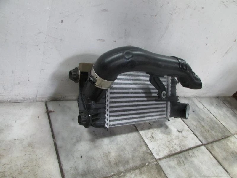 Intercooler Nissan Juke Sentra 2015 2016 2017 2018 2019 OEM 14461BV80B Foto 3 de 4