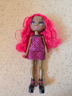 Rainbow High Puppe rote Haare sehr gut erhalten
