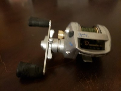 Daiwa Coastal 153H Inshore Special Baitcast Fishing Reel 6.3 Excellent w Line