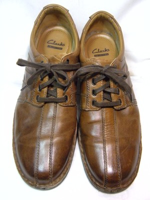 clarks shoes wallabees womens