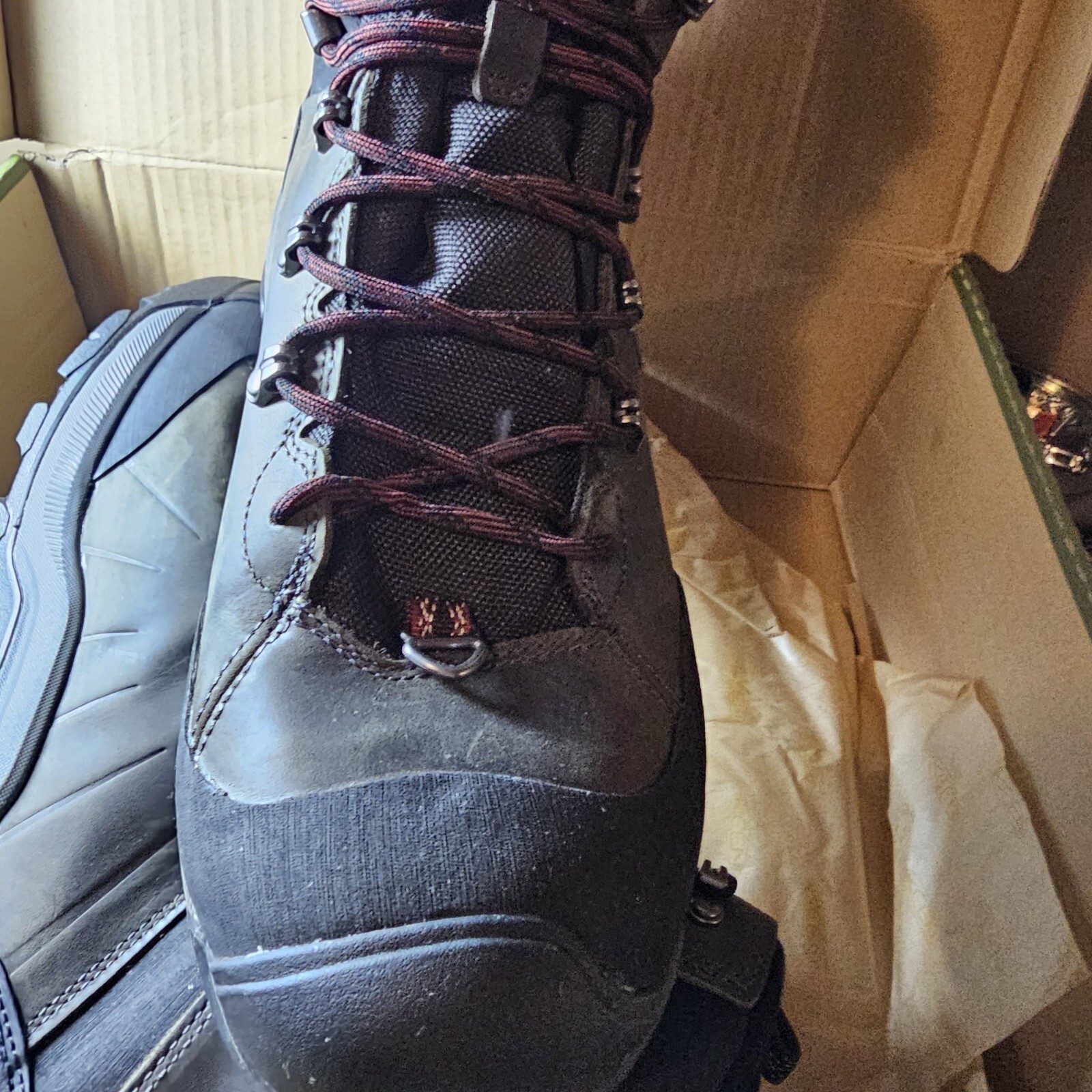 Keen Stivali Uomo Revel IV Alti Polari M Calamita Rosso Tappeto Allacciati Caviglia Uomo 12