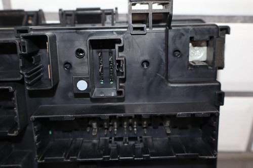 2013-2014 Ram 1500 TIPM Totally Integrated Power Module Fuse Box - Picture 9 of 18