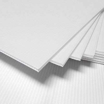 (25-Pack) White Corrugated Plastic Sheets - 4mm Thick - 18''x24'' - IntePro (H)