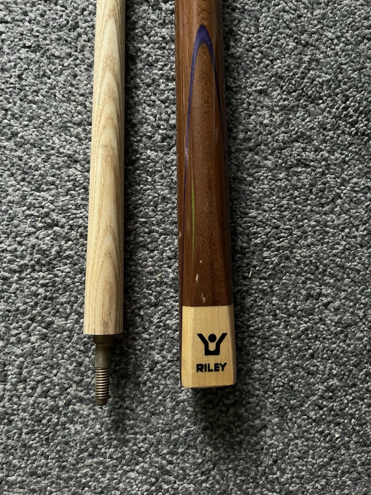 Riley Stephen Hendry 2 Piece Snooker Cue