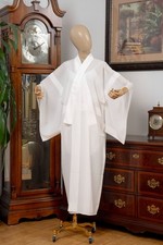 DEAR VANILLA JAPANESE JUBAN UNDERGOWN WOMEN'S KIMONO INNER ROBE GENUINE VINTAGE