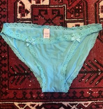 Victoria  s Secret Cotton VS Heart Logo Low Rise String Bikini Panties S