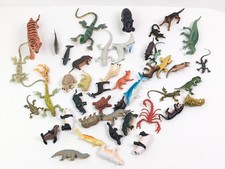 PVC Animal Jungle Insect Reptiles Aquatic Dinosaur Lot Figure Toys Random 90s