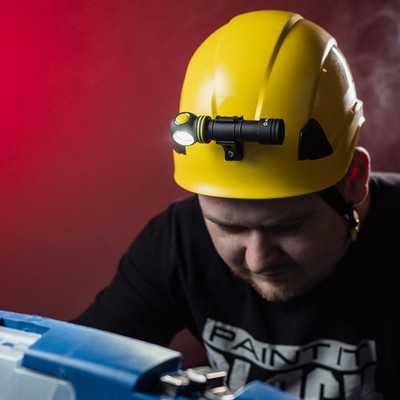 Armytek Elf C2 LED Stirnlampe 1023 Lumen warmweiß 18650 Akku USB-C Aufladbar