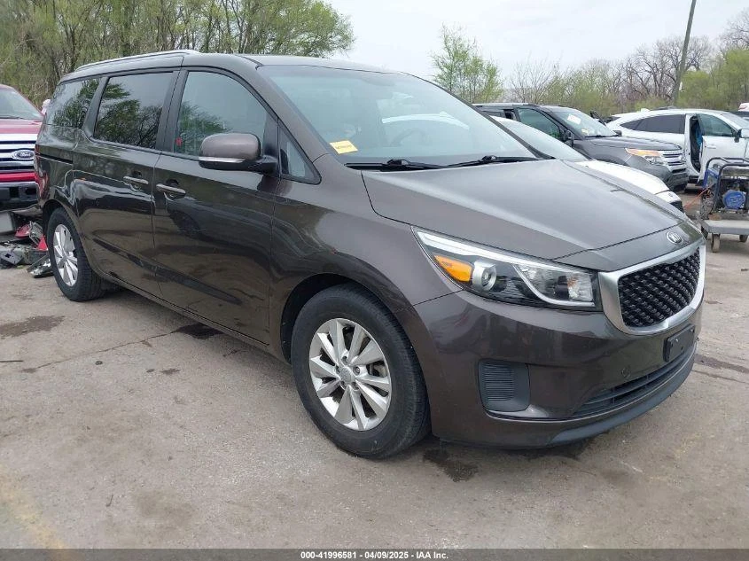 Consola central inferior delantera usada se adapta a: Kia Sedona 2016 piso delantero grado inferior A Foto 2 de 4