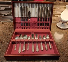 Martinique Silverplate, 1935 by NATIONAL SILVER COMPANY Set of 51