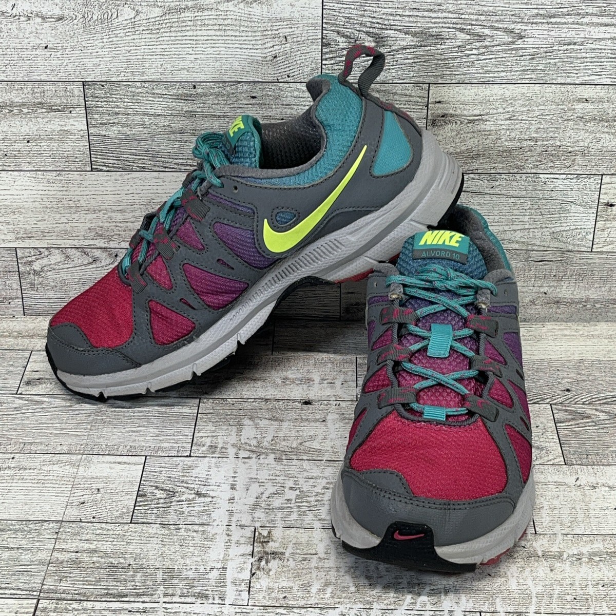 nike alvord 10 womens