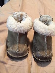 ugg baby boots size small
