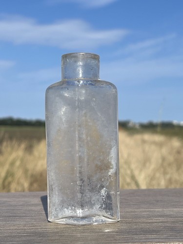 Antique perfume bottle from the 1800s.DEPOSE Number 3289/19 LFC - 第 4/11 張圖片