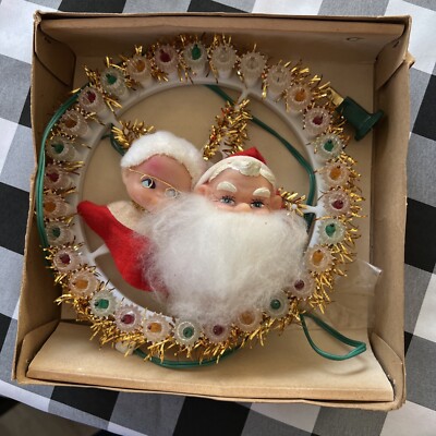 VTG Mr and Mrs Santa Claus Wreath Spinning Lights CHRISTMAS Holiday Decor 1970'S