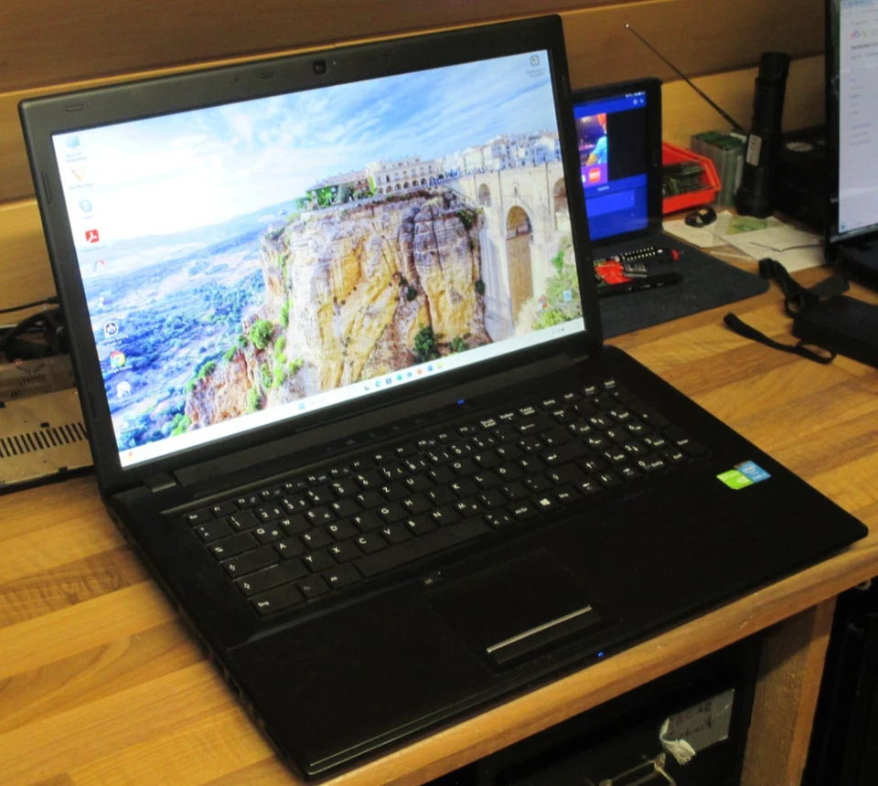 TERRA Mobile 1774Q. i5. SSD HDD. 8GB Ram. Nvidia HD Grafik. Windows 11, Office - Bild 3 von 4