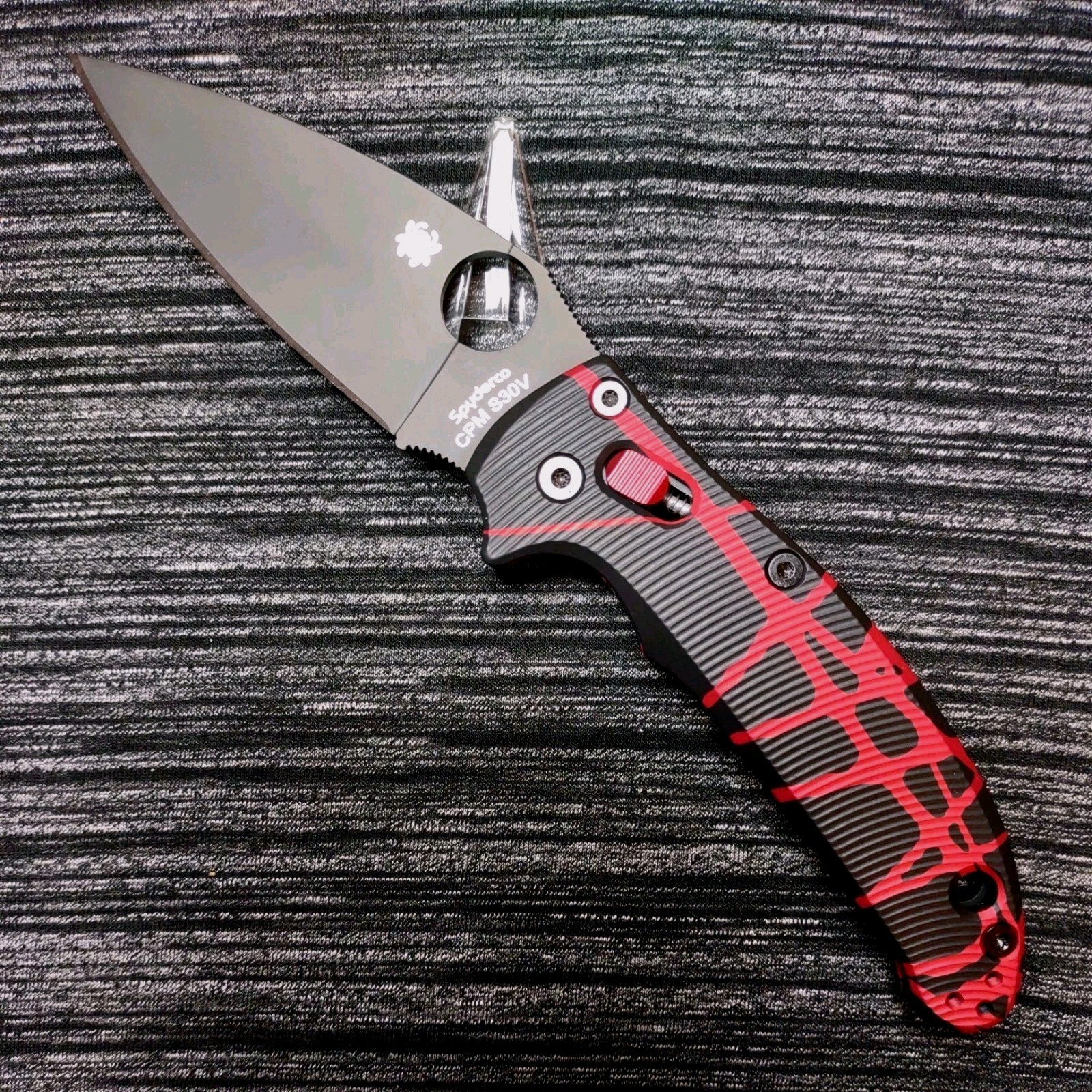 🔥🔴⚫Spyderco Manix 2 full Custom "Deadpool" Red Black AWT Scales S30V DLC 📬