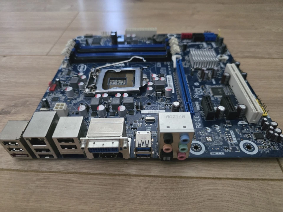 Intel DH67BL Socket LGA1155 DDR3 Micro ATX Motherboard Without I/O G10189-213 - Image 2 of 3