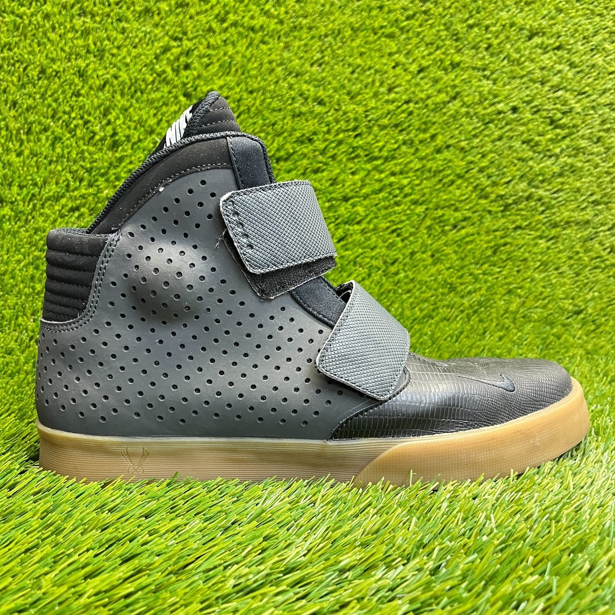 Nike Flystepper 2K3 Mens Size Black Gray Athletic Leather