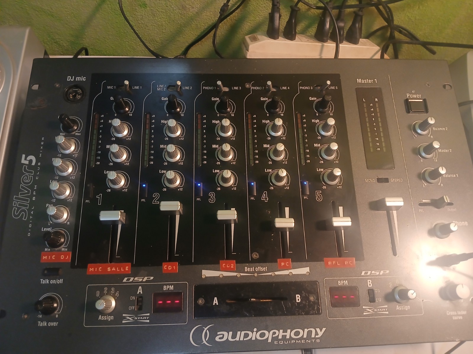 Audiophony Silver 5 DJ Mixer Digitale 5 Canali Nero con DSP/BPM Crossfader