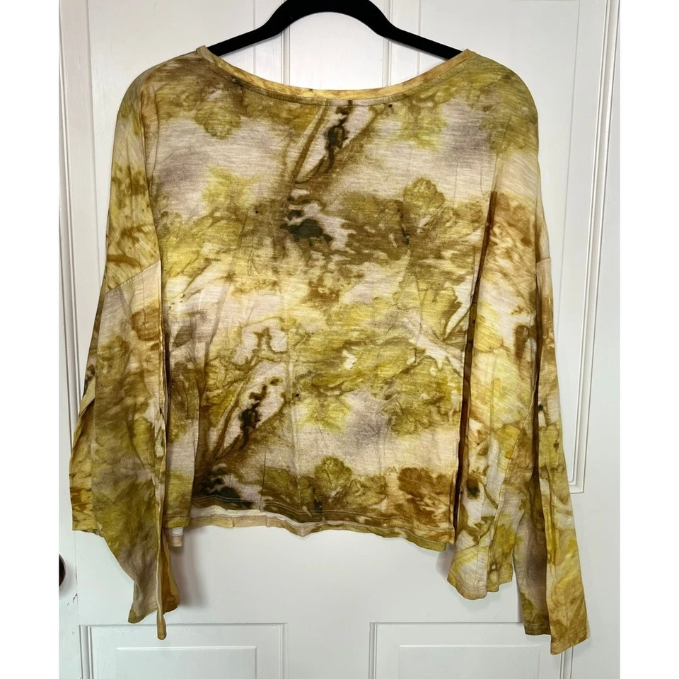 Футболка Krista Larson золотистая/желтая с экологическим принтом укороченная, OS - Изображение 2 из 3