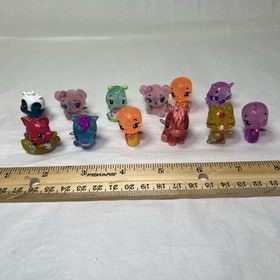 Hatchimals Mini Figures Lot Of 12 Collection Unsorted Wings Hatch Animals