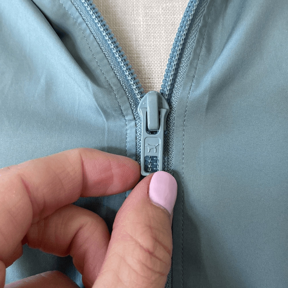 PINK Medium Pullover Lightweight Windbreaker Half… - image 9