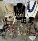 Vintage Mod Mixed Lot 25 Pieces Costume Jewelry