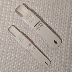 Pampered Chef Adjustable Measuring Spoon Set of 2 Sizes 1/8-1 tsp & 1 tsp-1 Tbsp