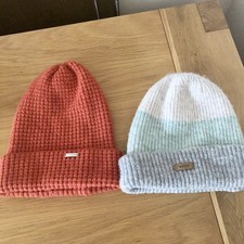 2 x Hats Bart’s Suzam Beanie & Steve Madden