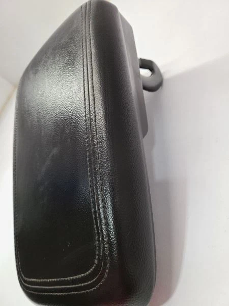 Chevrolet Captiva Sport 2012-2015 tapa consola piso delantero Foto 3 de 4