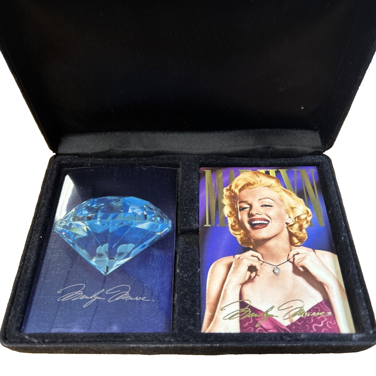 1993 MARILYN MONROE SPORTS TIME CARD WITH CASE GENUINE DIAMOND