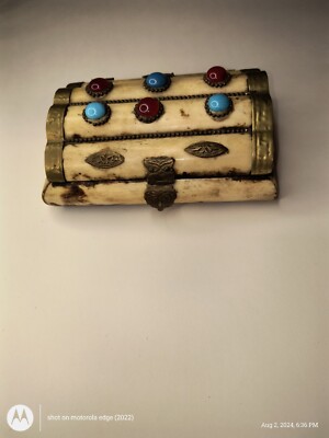 Vintage Old Collectible Solid Camel Bone Handcrafted Jewellery Box, 