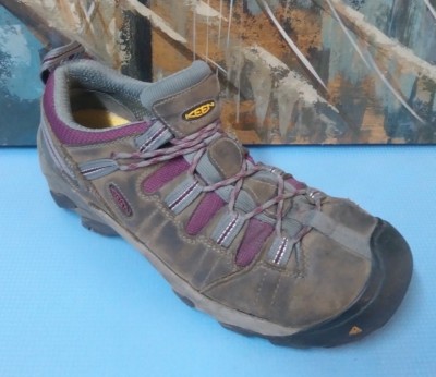 KEEN WOMEN'S TENNIS SHOES SIZE US EU 40