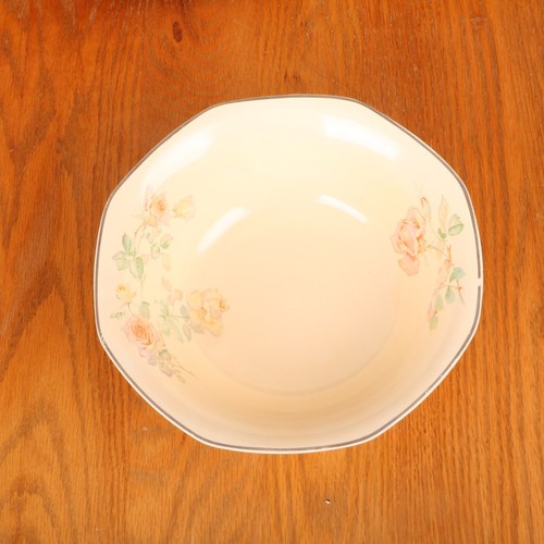 Homer Laughlin Pink Rose Serving Bowl - Picture 4 of 6