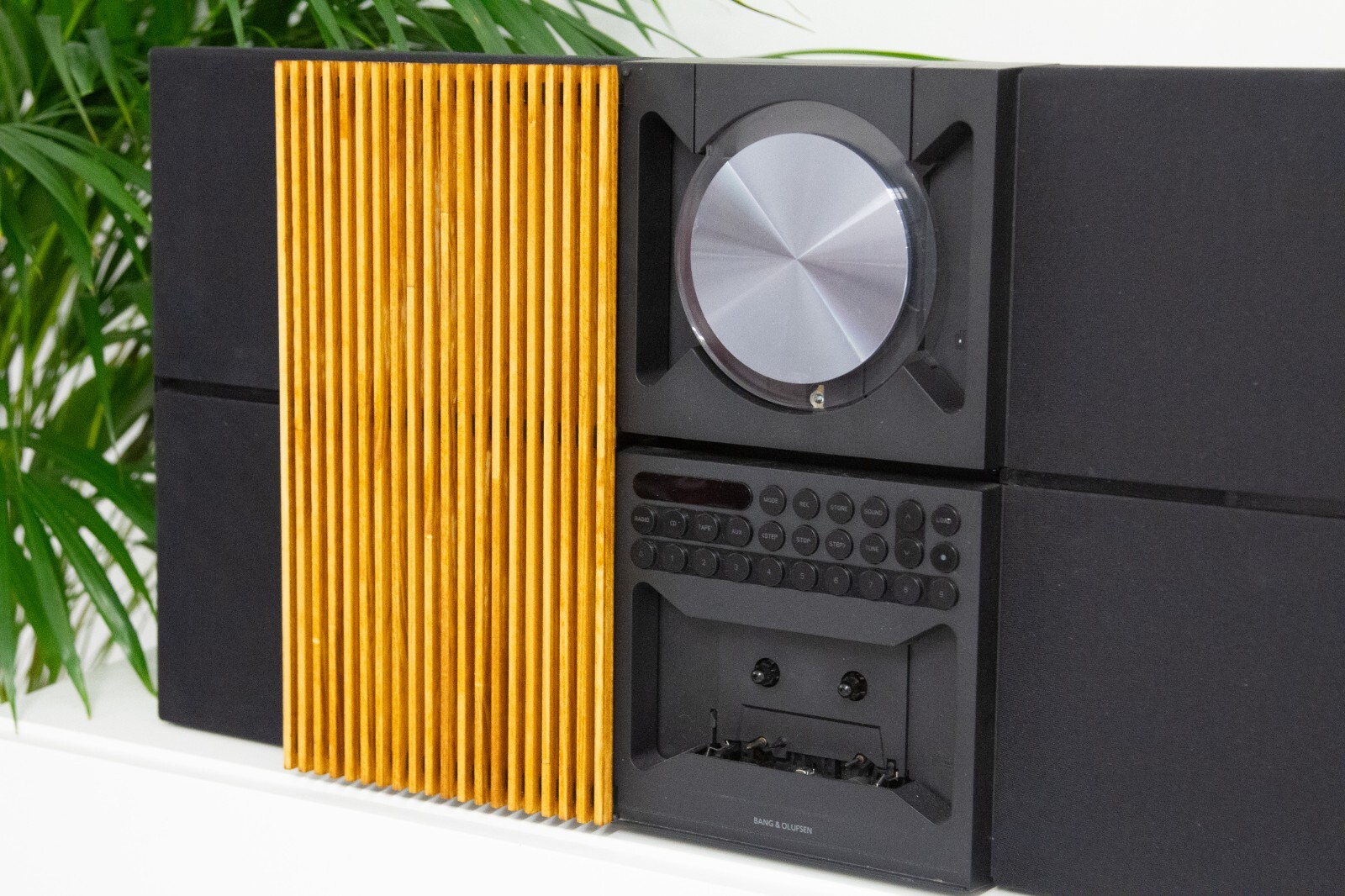 Bang and Olufsen Beosound Century Wood cover