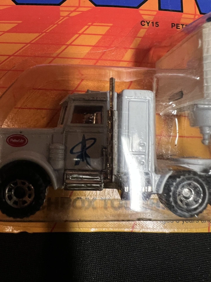 Vintage Matchbox CY-15 CONVOY NASA TRACKING PETERBUILT TRUCK 1983 - Image 2 of 4
