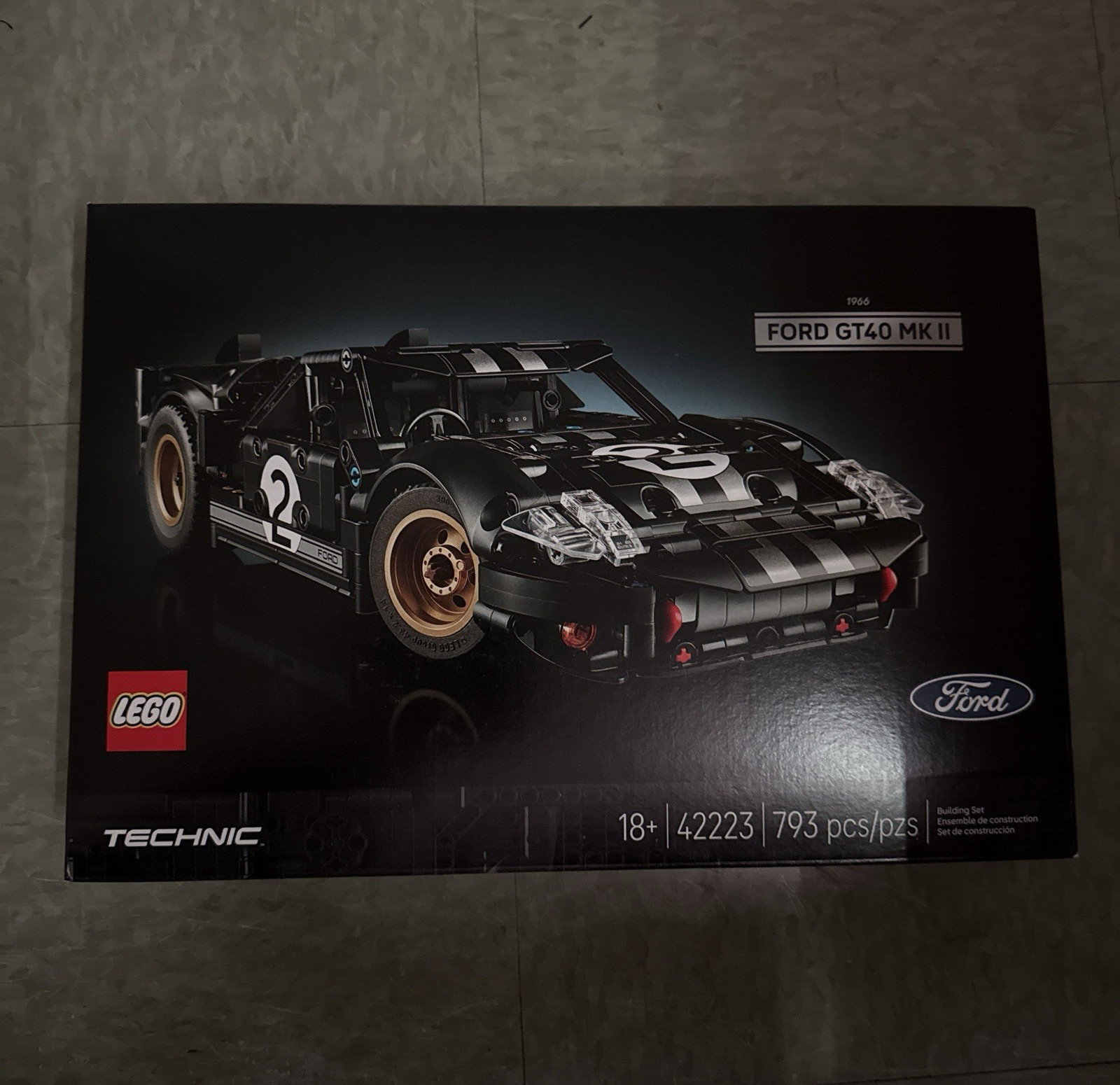 LEGO Technic Ford GT40 MK II 42223 Complete Set 793 Pieces 18+ Box