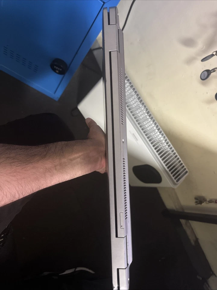 Dell Latitude 5520 · i5-1145G7 · 16GB · 1TB, photo 4 of 5